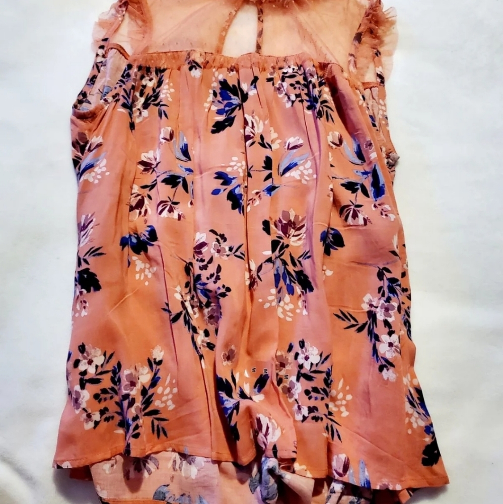 Women's blouse